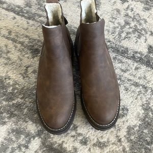 Roxy Lorena Chelsea boot